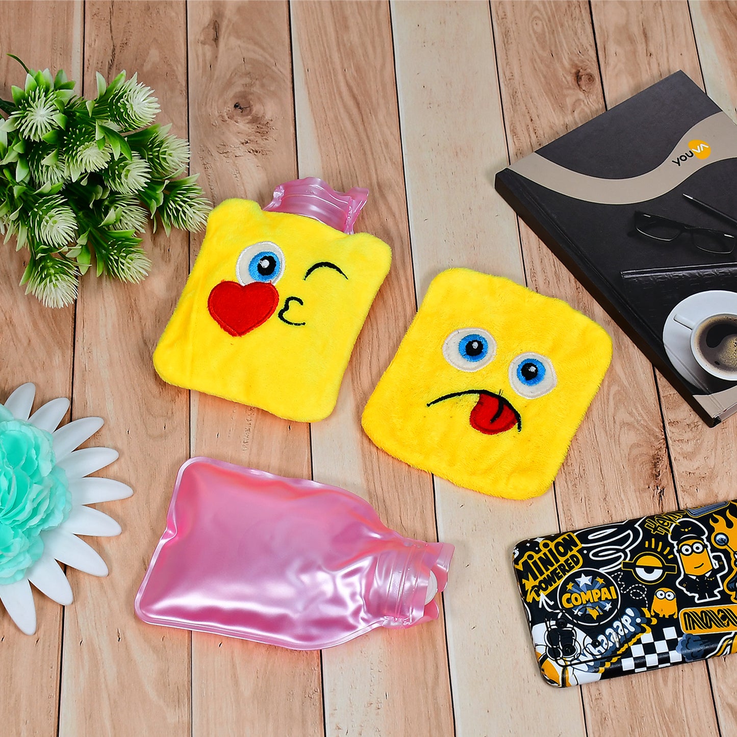 1Pc Mix Emoji Designs Small Hot Water Bag With Cover For Pain Relief Neck Shoulder Pain And Hand Feet Warmer Menstrual Cramps.