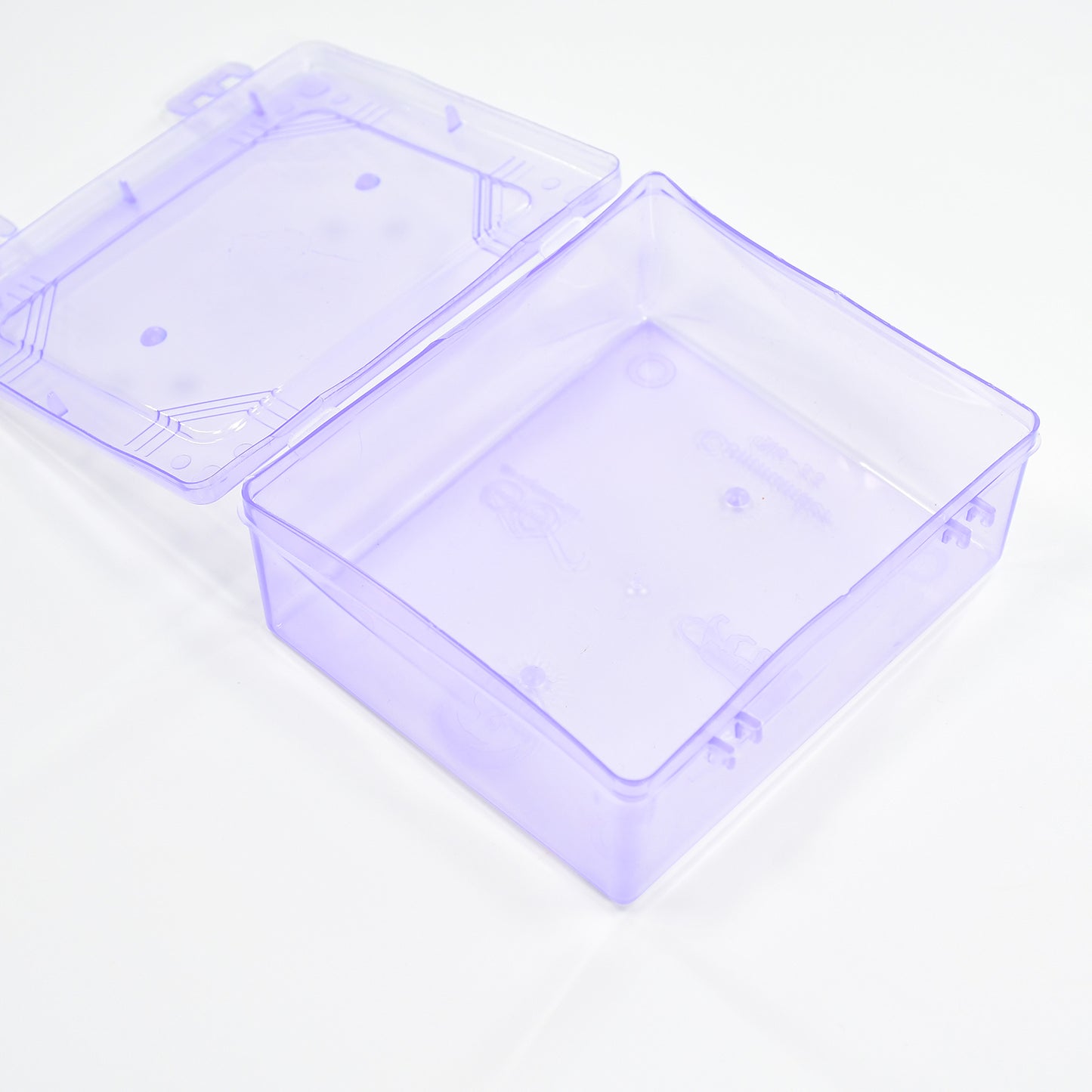 Commander Container 33 Used For Storing Things And Stuffs And Can Also Be Used In Any Kind Of Places.