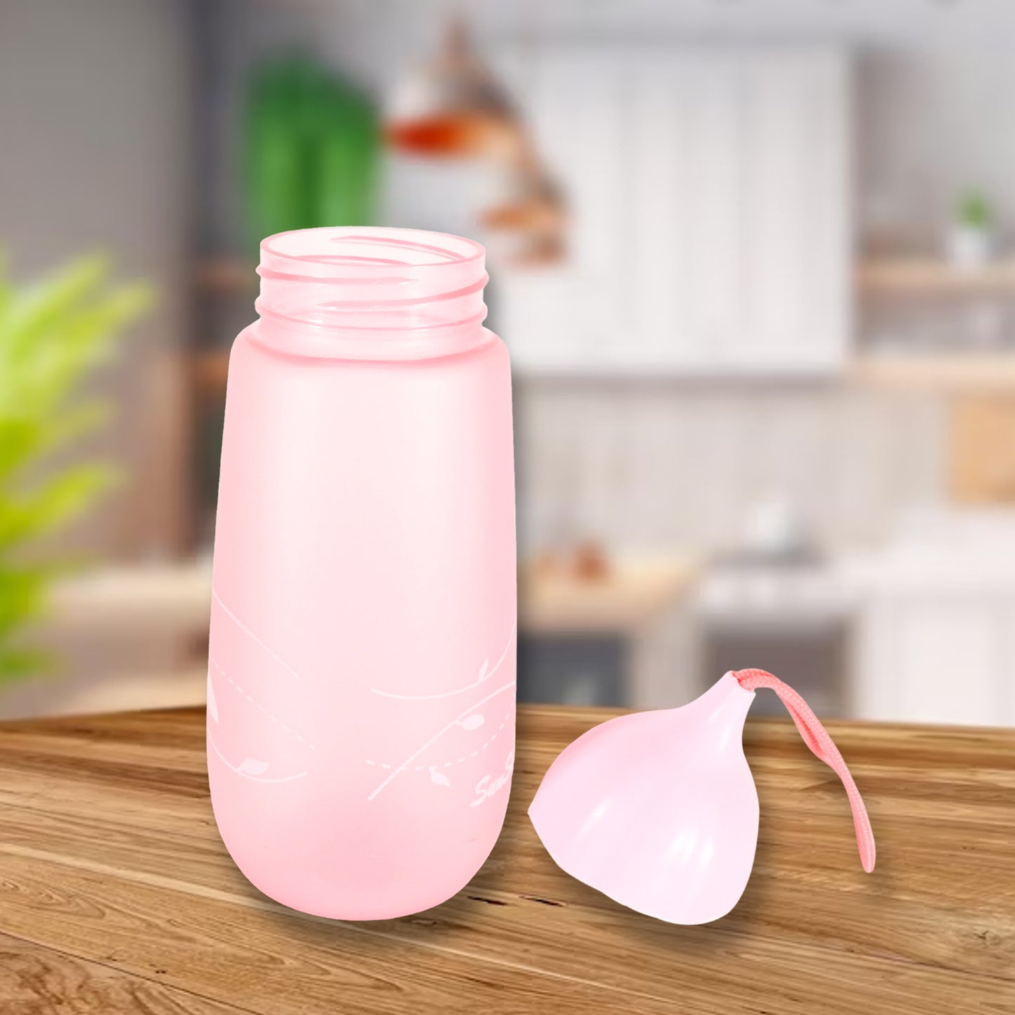 Unique Shape Premium Plastic Water Bottle With Dori Easy To Carry Leakproof Bpa-Free Water Plastic Water Bottle For Children Home School (1 Pc 550 Ml)