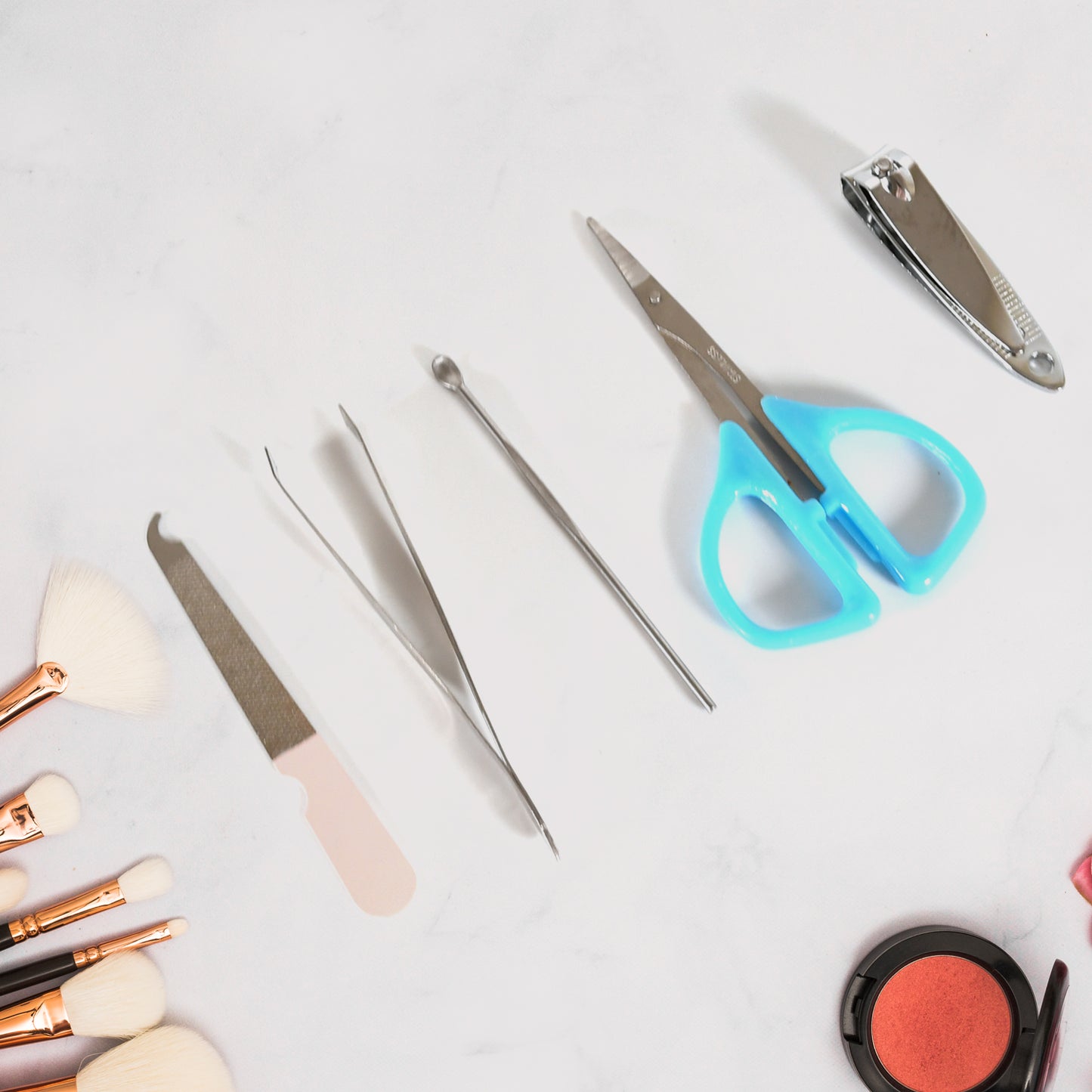 5 In 1 Stainless Steel Professional Manicure Set Nail Cutter For Women Nail Scissors Luxury Grooming Kit.