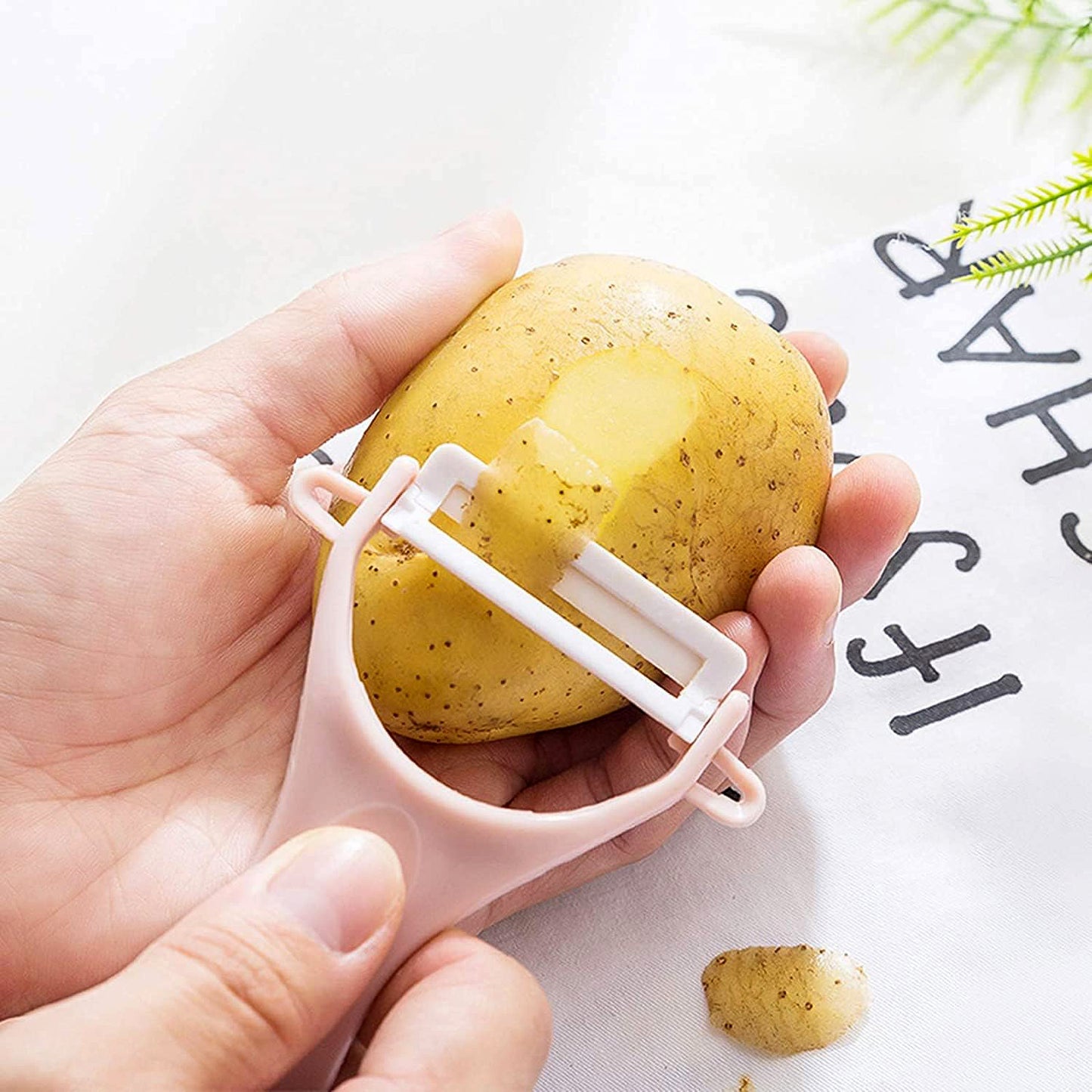 Stainless Steel Blade Peeler Universal Peeler For Professional And Household Kitchen Peeler (1 Pc)