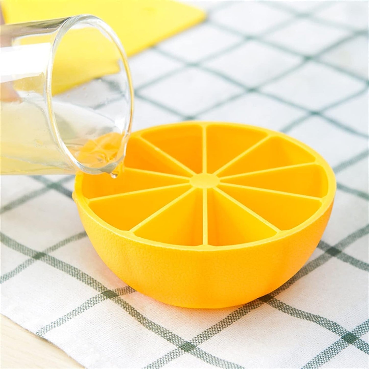 Lemonshape Flexible Silicone Ice Cube Tray 8-Slot Round Ice Mold (1 Pc)