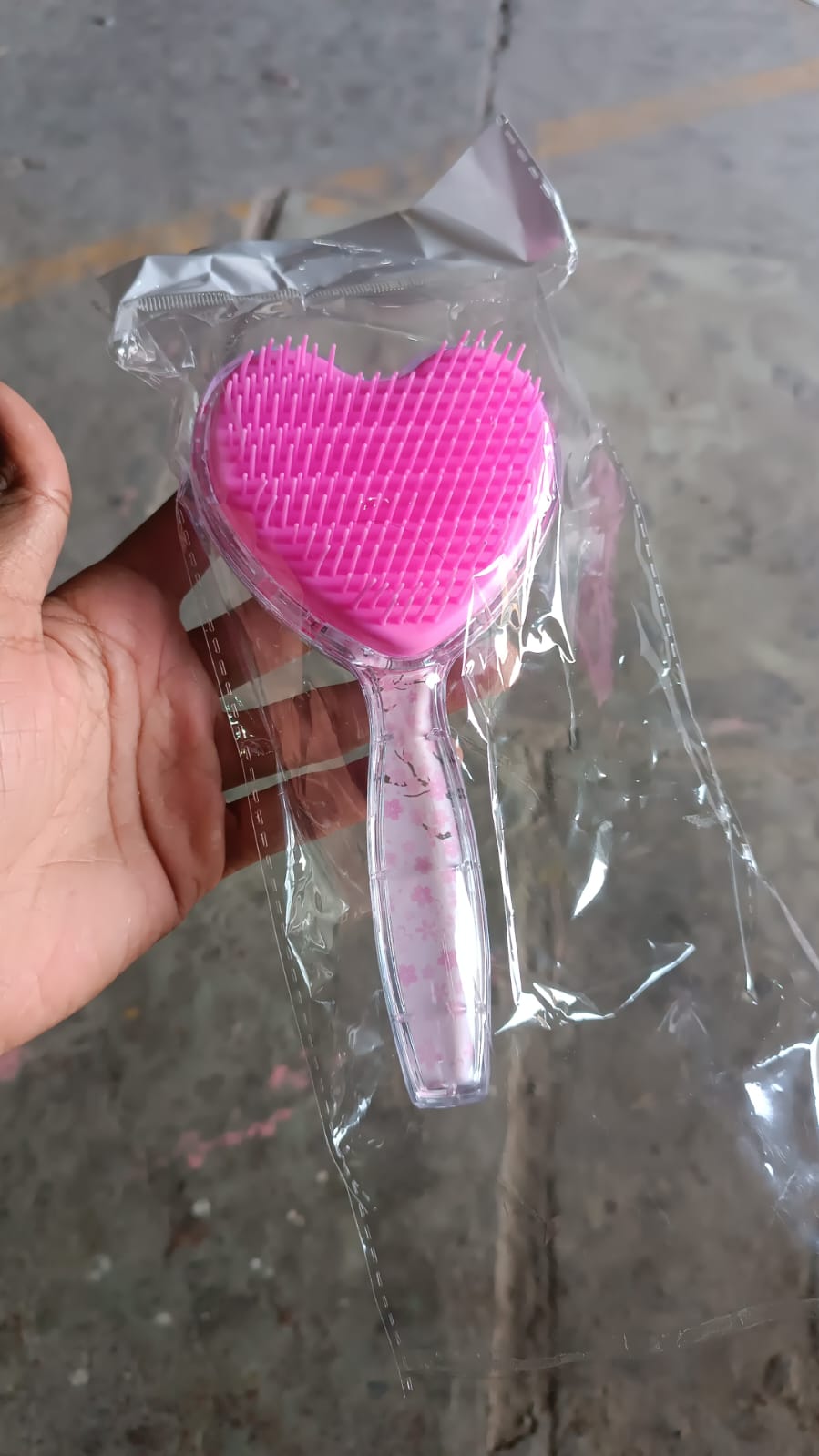 Heartshape Hair Brush Massage Shower Comb (1 Pc)