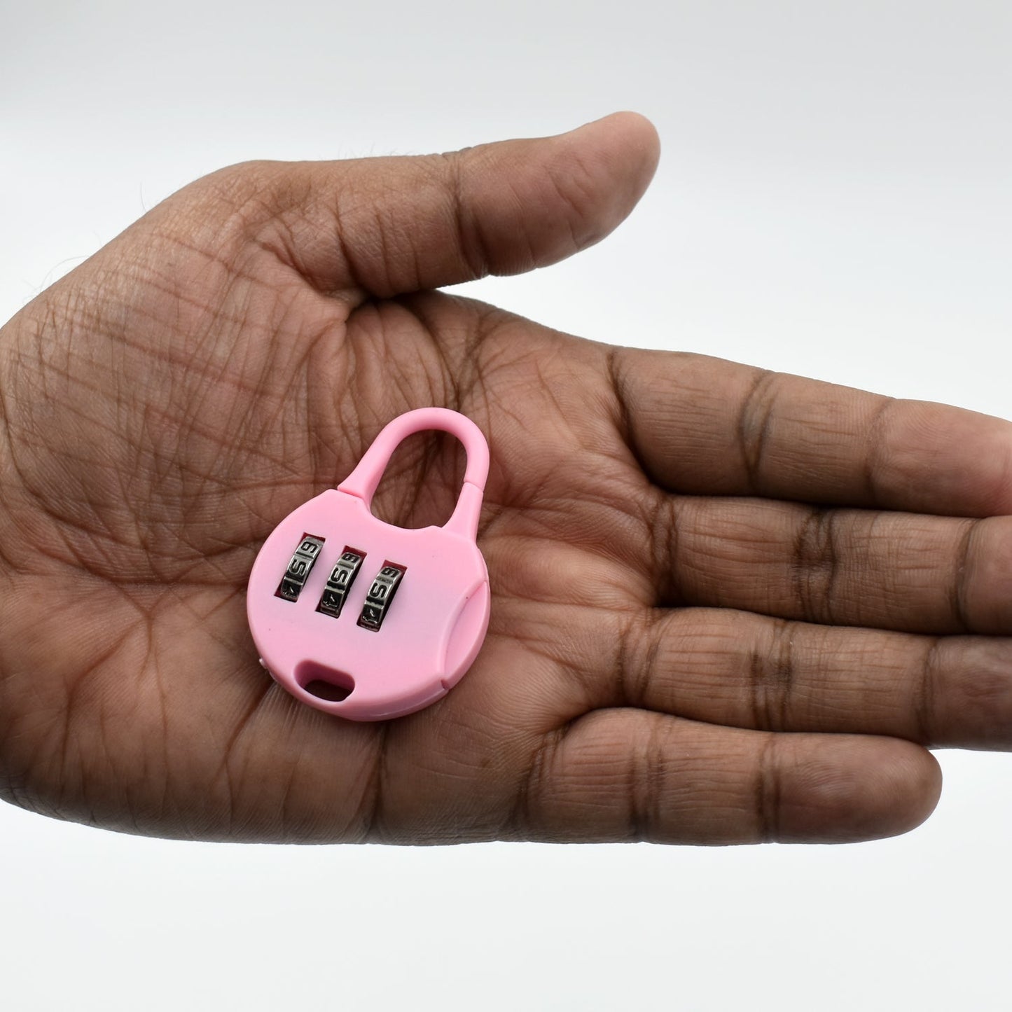 3 Digit Zipper Lock And Zipper Tool Used Widely In All Security Purposes Of Zipper Materials.