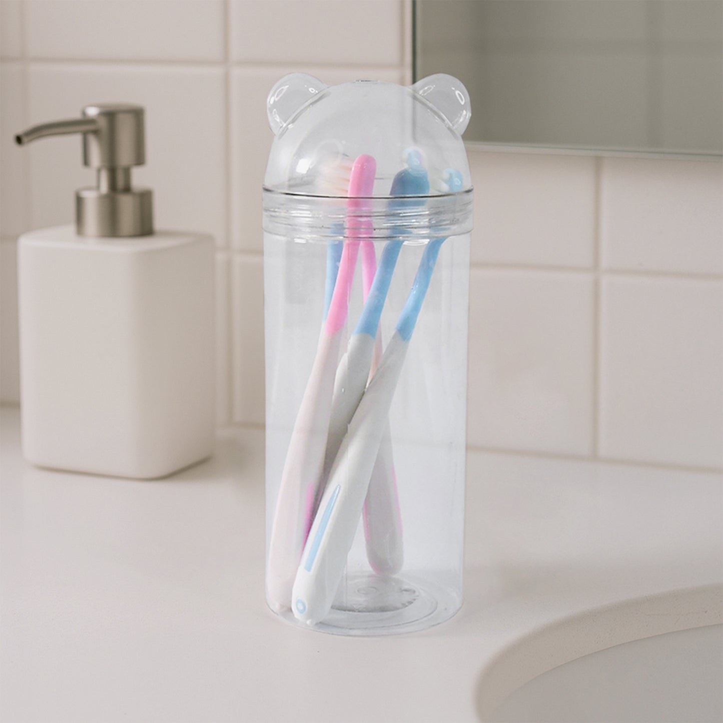 Multipurpose Travel-Friendly Toothbrush Holder With 4 Soft Bristle Toothbrushes