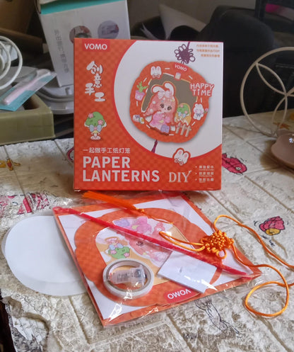 Diy Traditional Lanterns Handmade Cartoon Paper Lanterns Antique Portable Lantern Hollow-Out Projection Luminescent Led Lamp Diy Hanging Paper Lanterns For Festival Party Decor