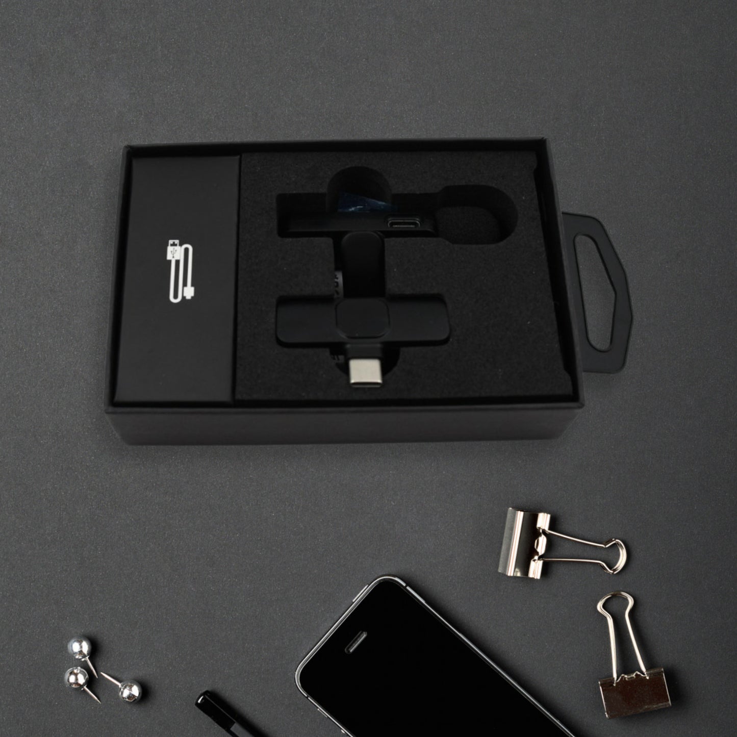 Intelligent Noise Cancelling Live Streaming Clip On Microphone For Type-C  For Iphone With Charging Mini Wireless Lapel Collar Microphone