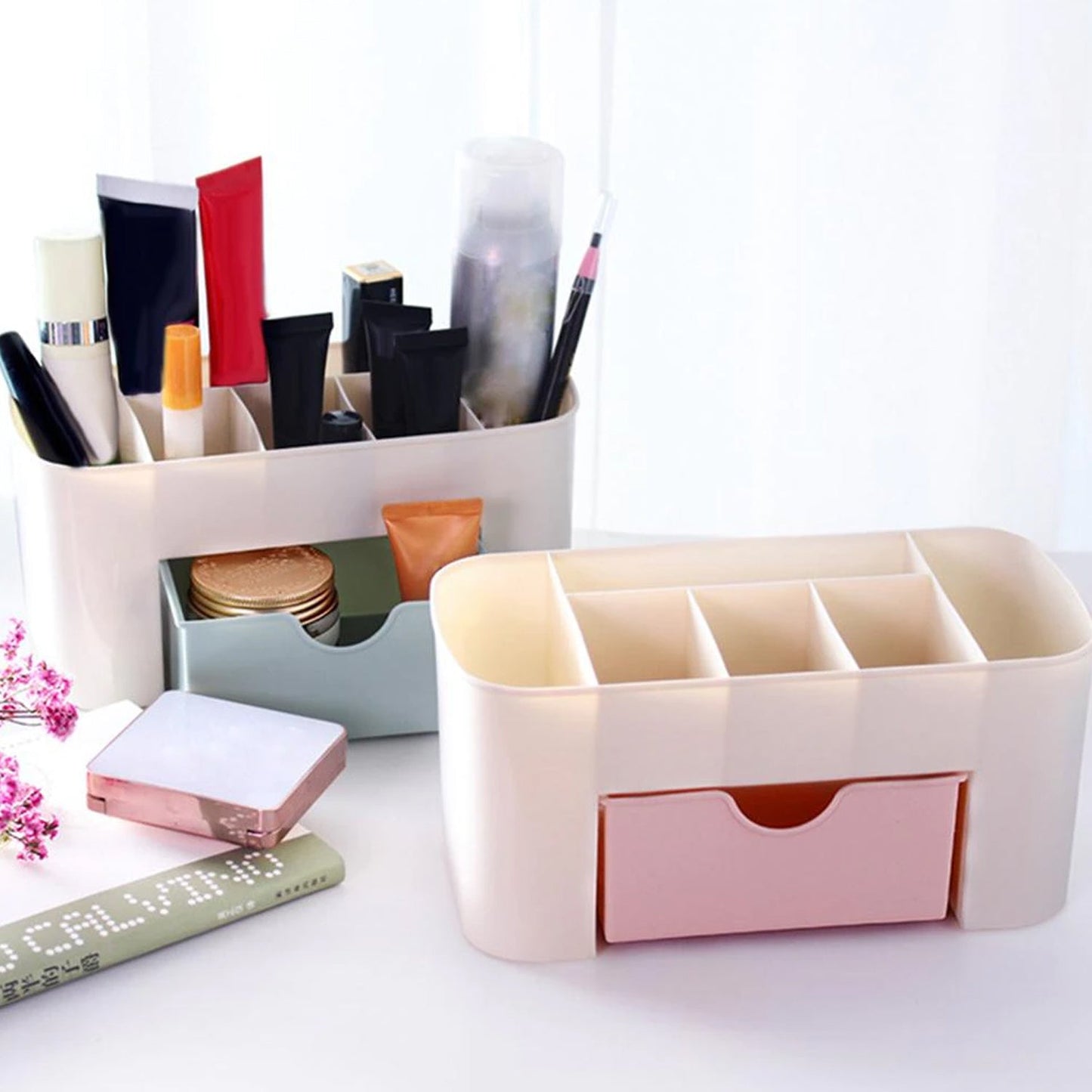 Makeup Cutlery Box Used For Storing Makeup Equipments And Kits Used By Womens And Ladies.