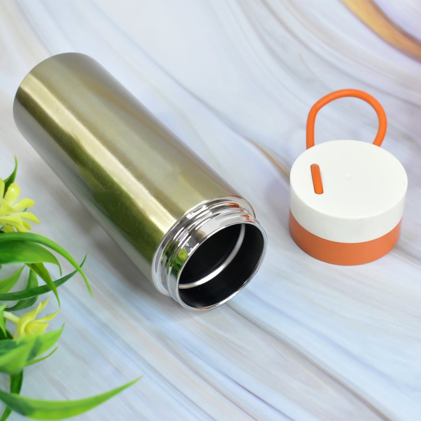 Stainless Steel Vacuum Insulated Water Bottle (300Ml Approx)