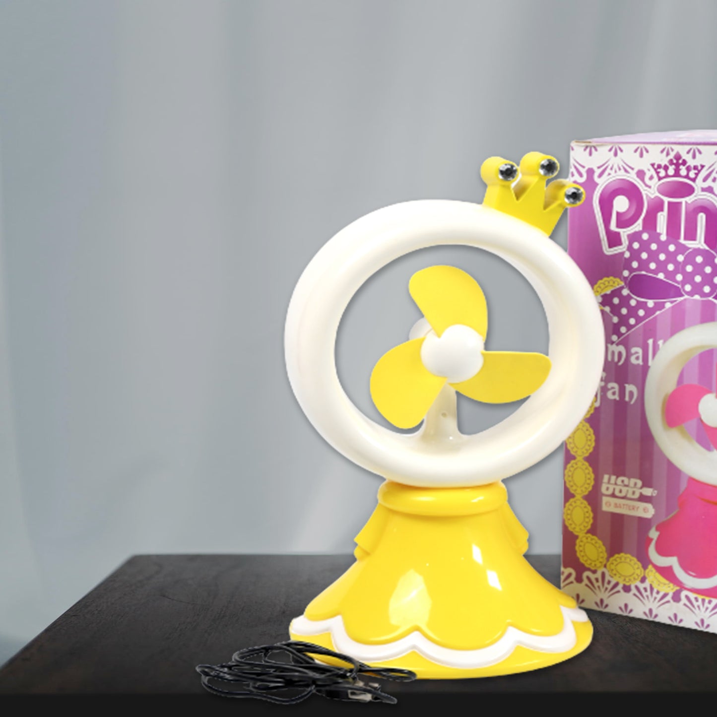 Princess Portable Fan Bright Color Desktop Office Usb  Battry Operate Fan (Battery Not Include)
