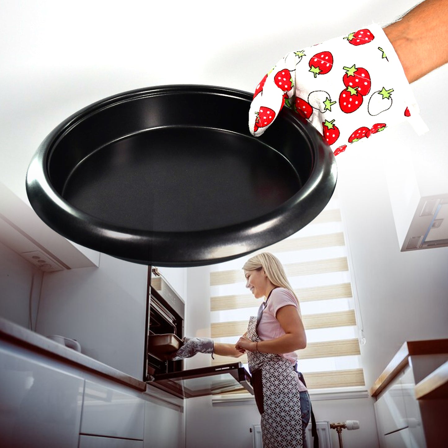 Designer Multicoloured Oven Mitt And Pot Holder