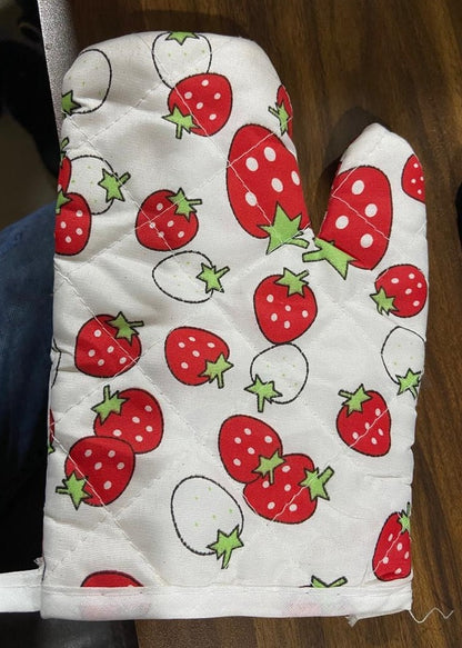 Designer Multicoloured Oven Mitt And Pot Holder