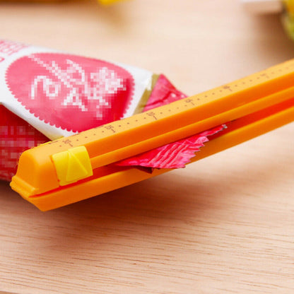 4 Pc Food Sealing Clip Used For Sealing Of Packed Food Stuffs And Items To Prevent Them From Contamination.