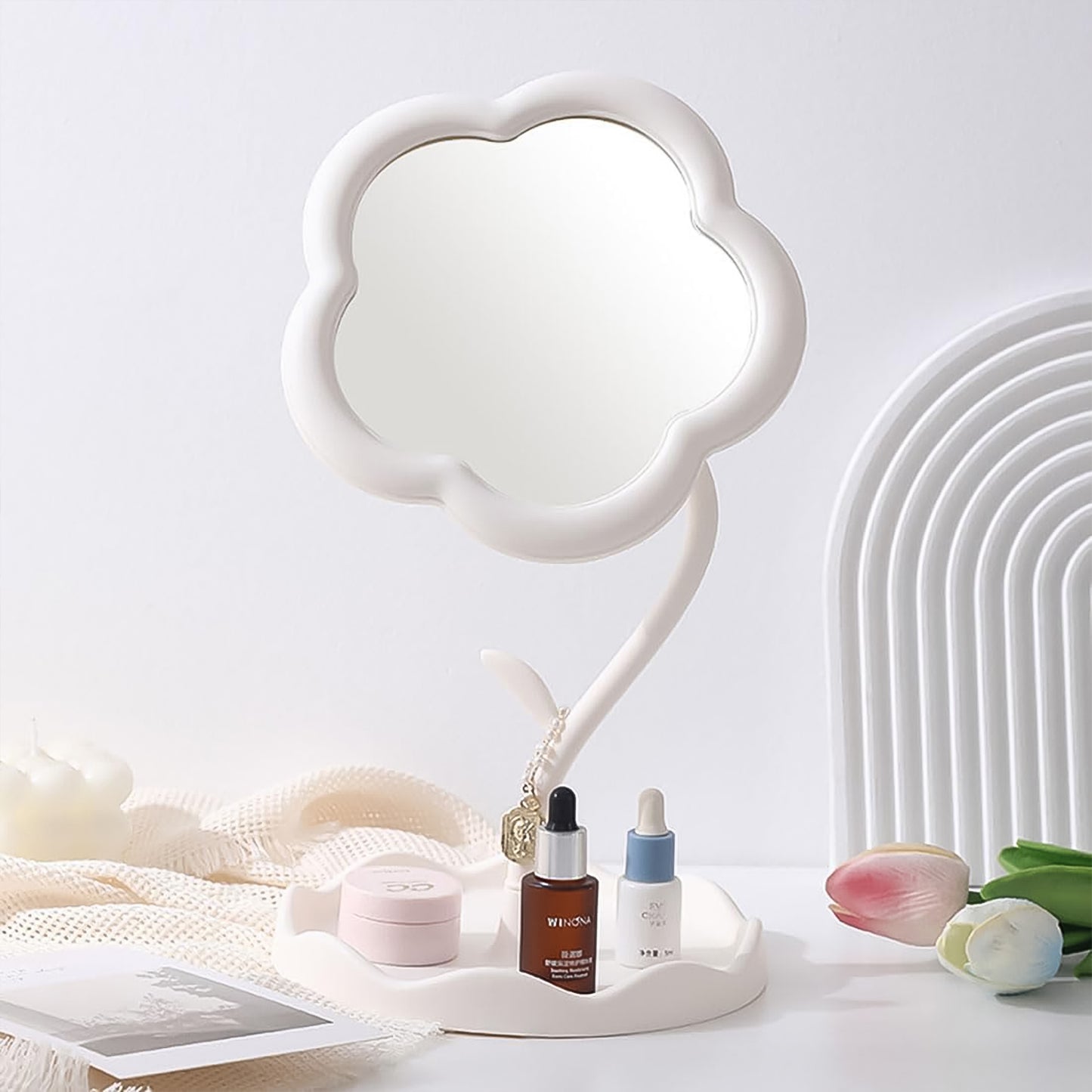 Flower-Shaped Makeup Mirror Rotatable Makeup Mirror With Tray Table Vanity