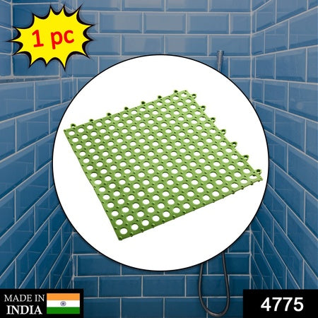 Bath Anti Slip Mat Used While Bathing And Toilet Purposes To Avoid Slippery Floor Surfaces.