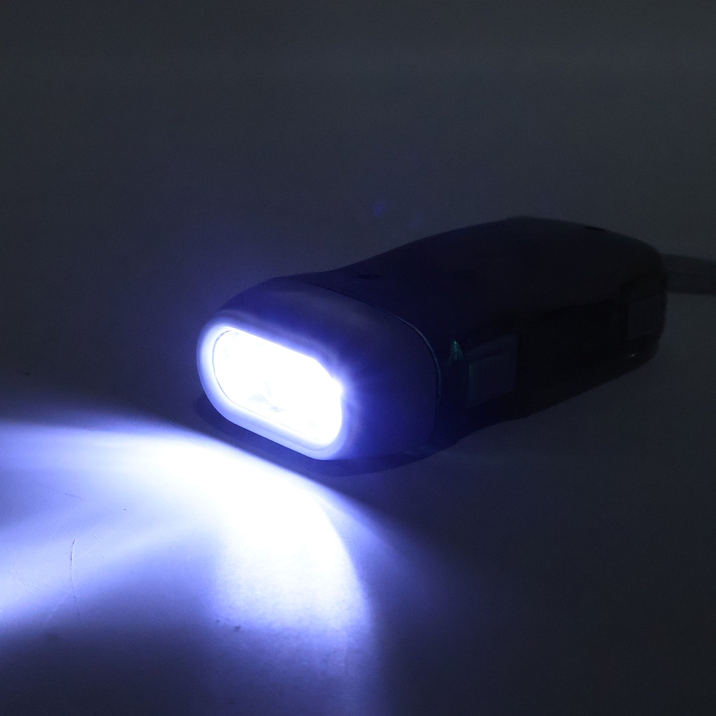 3 Led Hand Press Torch Hand Crank Flashlight Hand Pressing Flashlight Traveling Torch Light Manual Generator Battery-Free Flashlight (1 Pc)