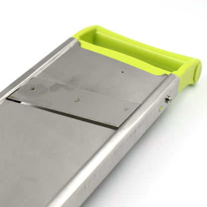 2 In 1 Potato Slicer Used In All Kinds Of Household Kitchen Purposes For Cutting And Slicing Of Potatoes.