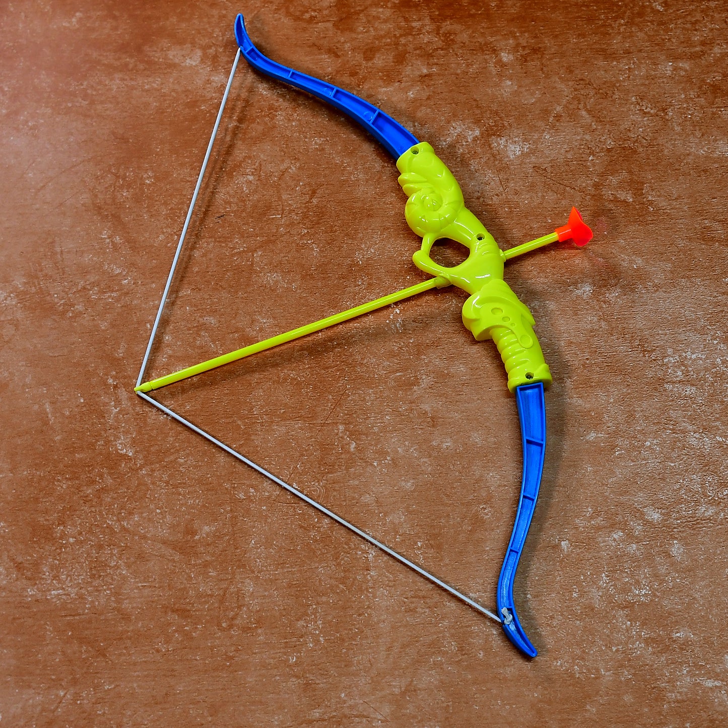 Plastic Archery Bow And Arrow Toy Set With Single Knife And 3Pc Arrow And Target Board