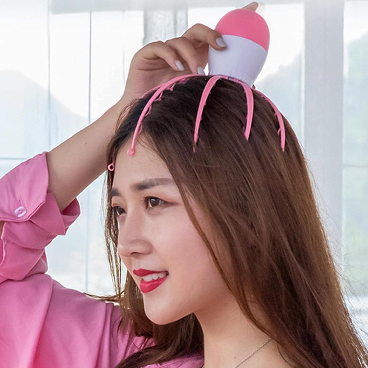 Electric Octopus Claw Scalp Massager Stress Relief Therapeutic Head Scratcher (Battery Operated  Not Included Battery  Mix Color  1 Pc)