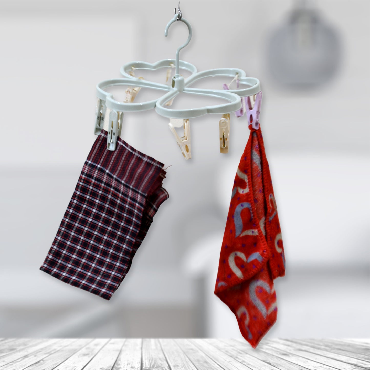 Heart Shape Clothe Spin Rack Laundry Drying Rack Clothes Hangers With 8 Clips Clip Hanger Drip Hanger For Drying Underwear Baby Clothes Socks Bras Towel Cloth Diapers Gloves