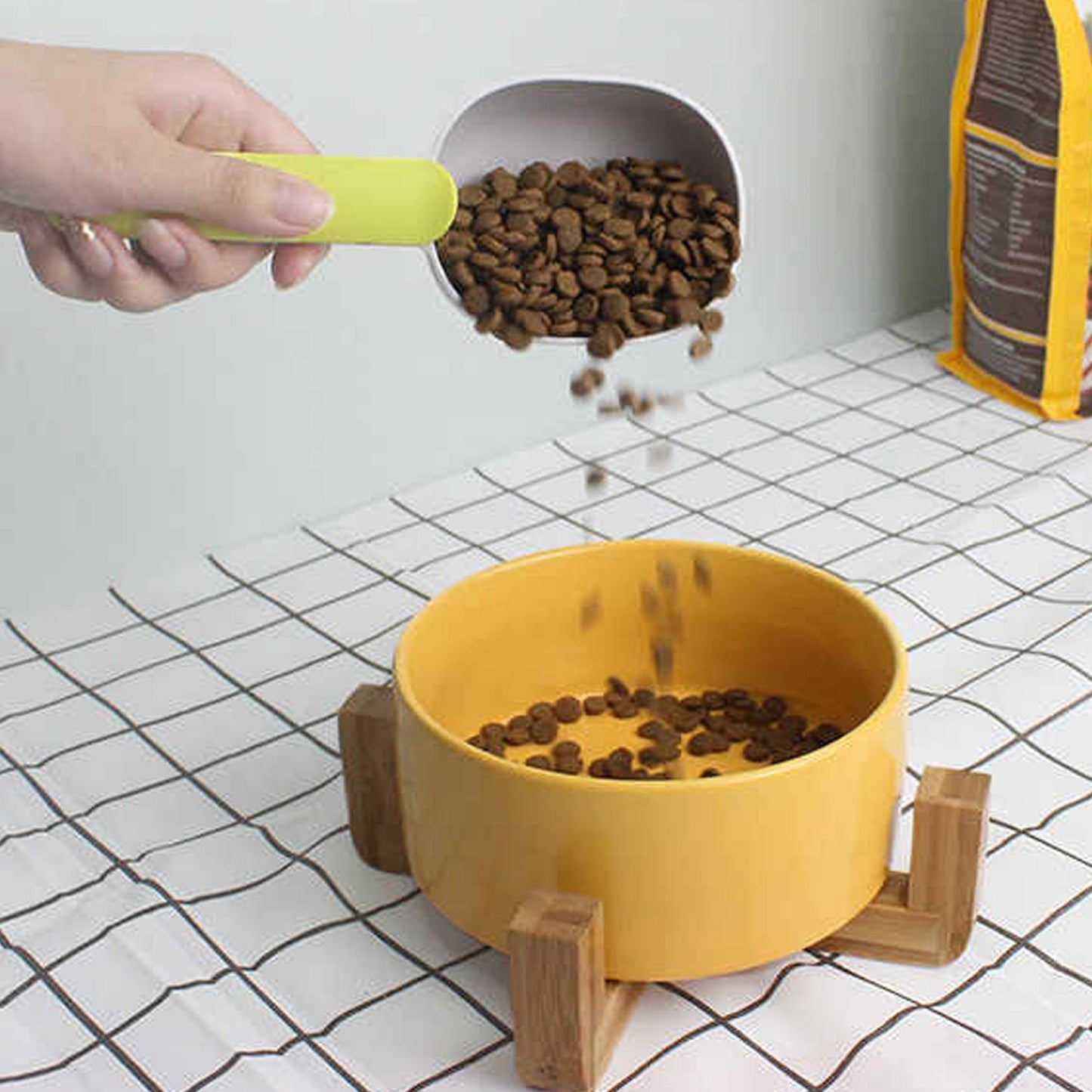 Handle Clip Function Design Abs Food-Grade Materials Pet Food Shovel
