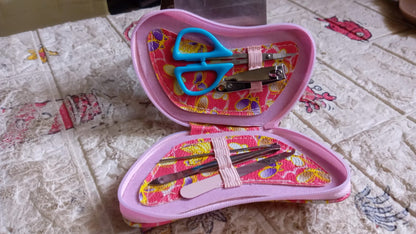 5 In 1 Stainless Steel Professional Manicure Set Nail Cutter For Women Nail Scissors Luxury Grooming Kit.