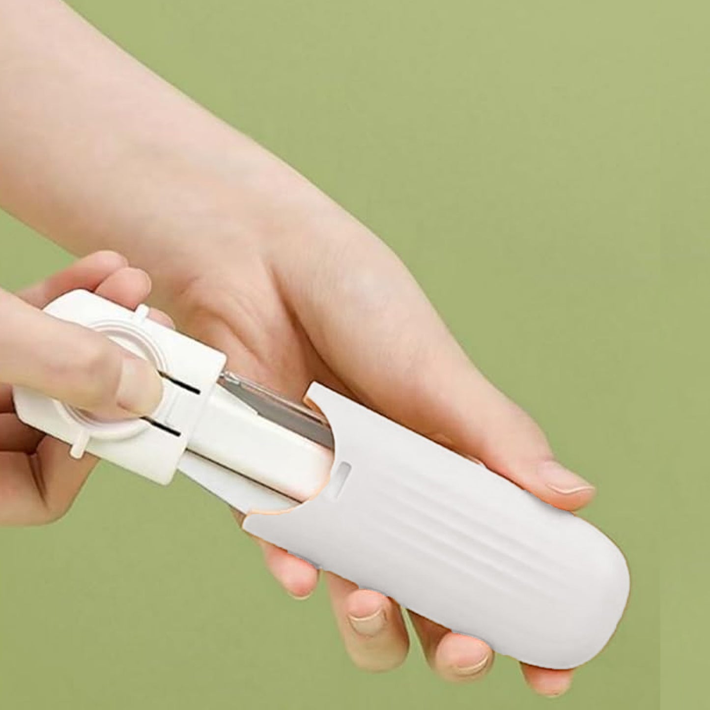 Dual-Use Knife And Peeler 2-In-1 Stainless Steel Blades Wiith Case (1 Pc)