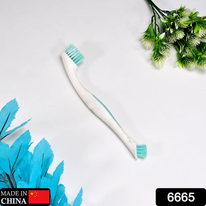 Multipurpose 2 Side Brush For Home And Kitchen Use.